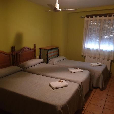 Hotel Torres De Albarracin Bagian luar foto