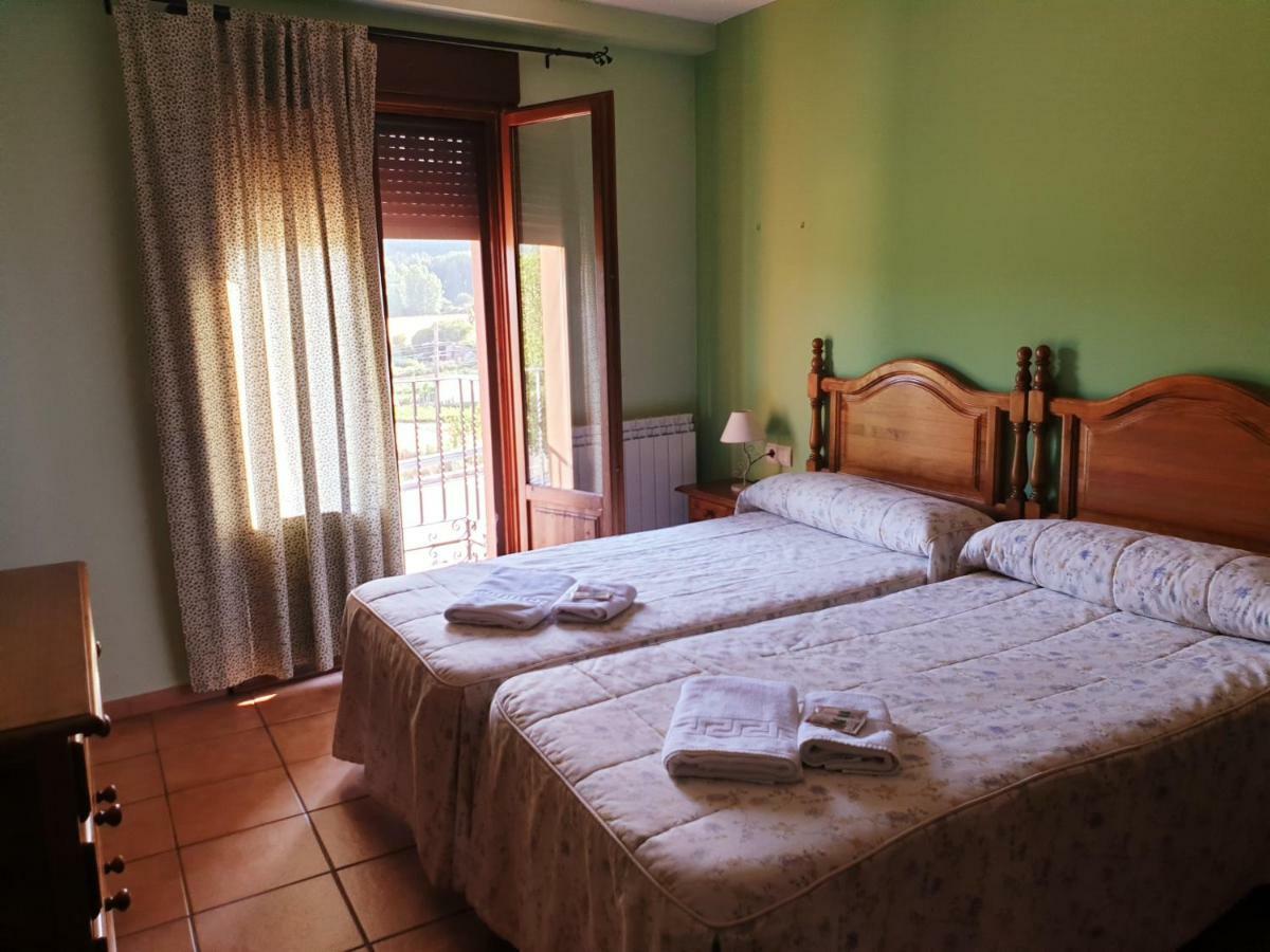 Hotel Torres De Albarracin Bagian luar foto