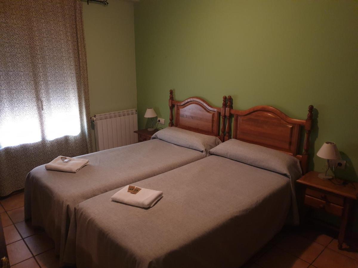 Hotel Torres De Albarracin Bagian luar foto
