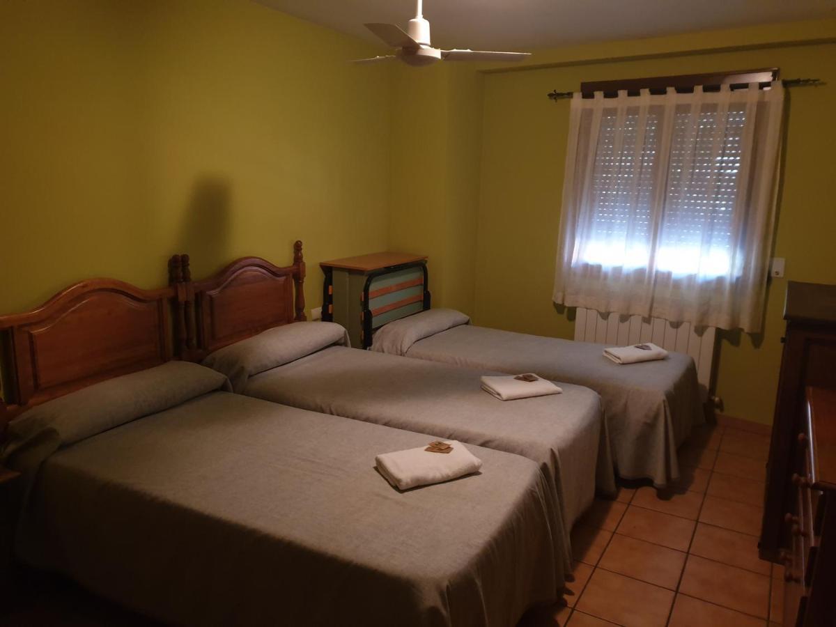 Hotel Torres De Albarracin Bagian luar foto