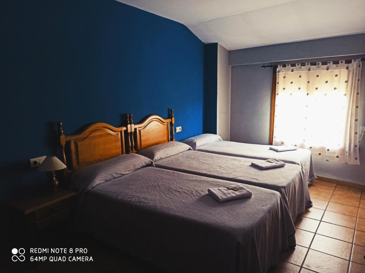 Hotel Torres De Albarracin Bagian luar foto