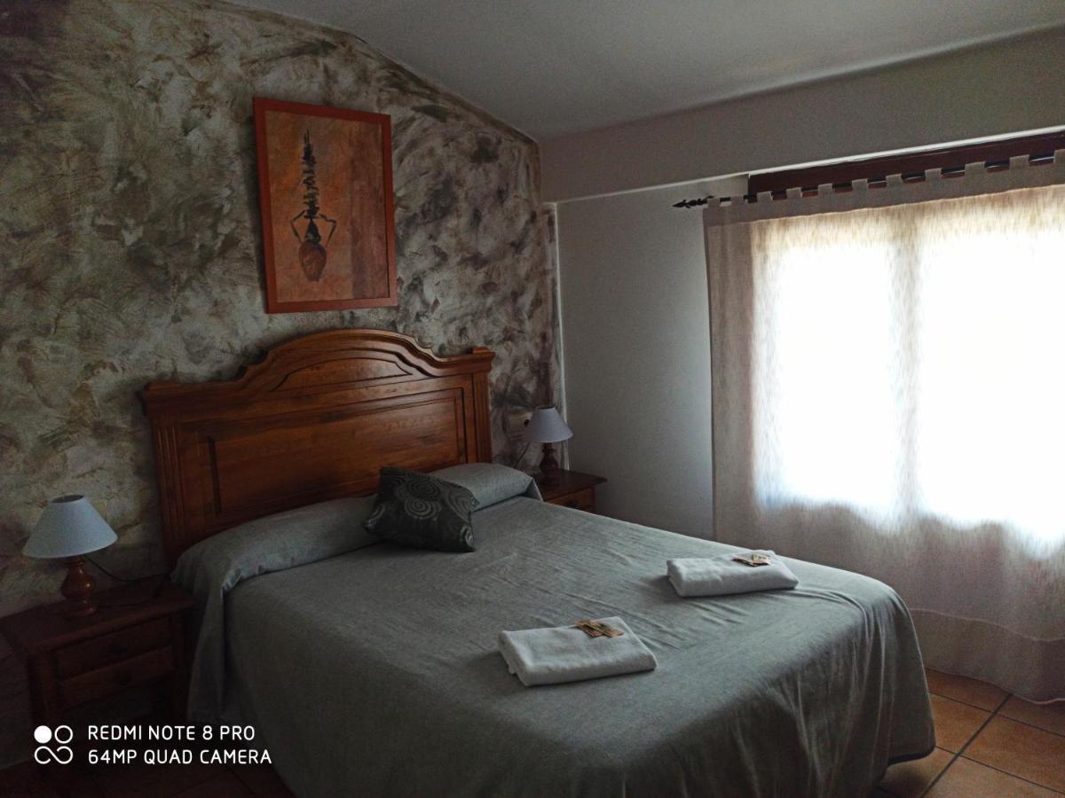 Hotel Torres De Albarracin Bagian luar foto